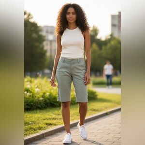 Gloria Vanderbilt Olive Green Women's Bermudas